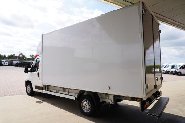 Peugeot Boxer 335 2.0 BlueHDI 131PK L3 Pro Meubelbak Airco | Camera | Navi | achterdeuren