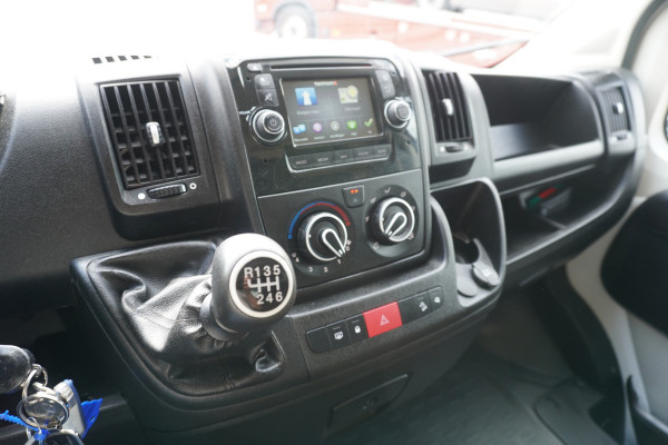Peugeot Boxer 335 2.0 BlueHDI 131PK L3 Pro Meubelbak Airco | Camera | Navi | achterdeuren