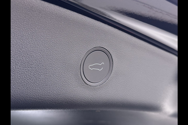 Tesla Model 3 Long Range RWD 75 kWh SOH 93% Warmtepomp Panoramadak Navi Camera's Leder Memory Stuur+Stoelverwarming Traffic-Aware Cruise Control AMD Ryzen™ Elek.Achterklep Led