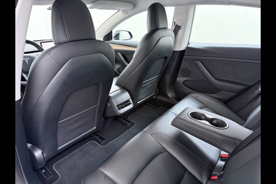 Tesla Model 3 Long Range RWD 75 kWh SOH 93% Warmtepomp Panoramadak Navi Camera's Leder Memory Stuur+Stoelverwarming Traffic-Aware Cruise Control AMD Ryzen™ Elek.Achterklep Led