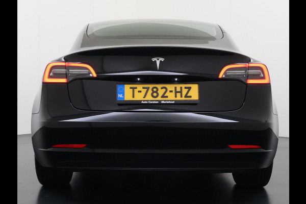 Tesla Model 3 Long Range RWD 75 kWh SOH 93% Warmtepomp Panoramadak Navi Camera's Leder Memory Stuur+Stoelverwarming Traffic-Aware Cruise Control AMD Ryzen™ Elek.Achterklep Led