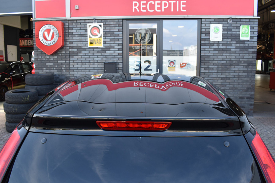 Toyota Aygo 1.0 VVT-i x-clusiv Airco Parkeer camera Cruise control 2-tone