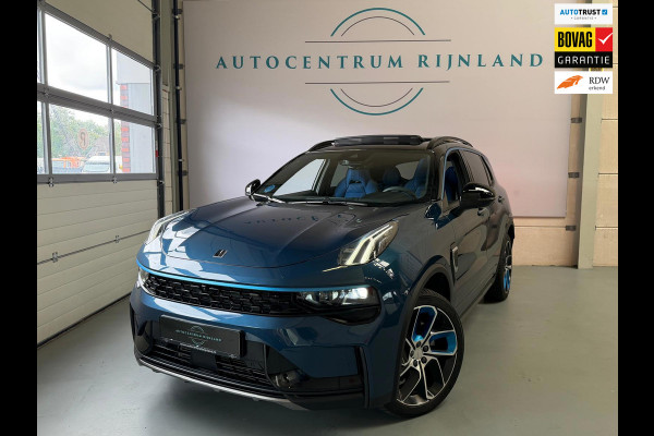 Lynk & Co 01 1.5 261PK Plug-in Hybrid, 1 Jaar Bovag Garantie, Pano, Zwarte Hemel, 360 Camera ,Apple Carplay