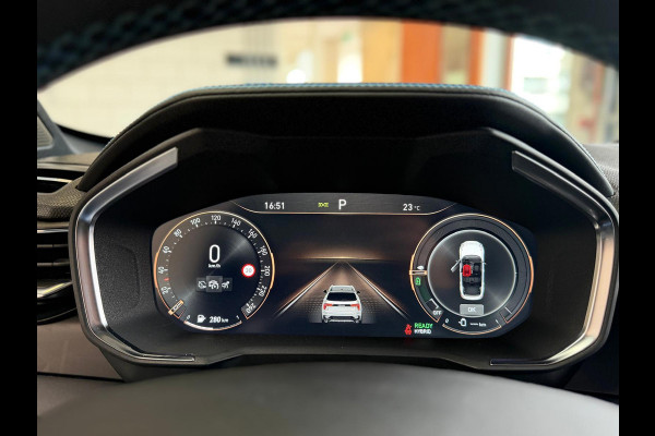 Lynk & Co 01 1.5 261PK Plug-in Hybrid, 1 Jaar Bovag Garantie, Pano, Zwarte Hemel, 360 Camera ,Apple Carplay