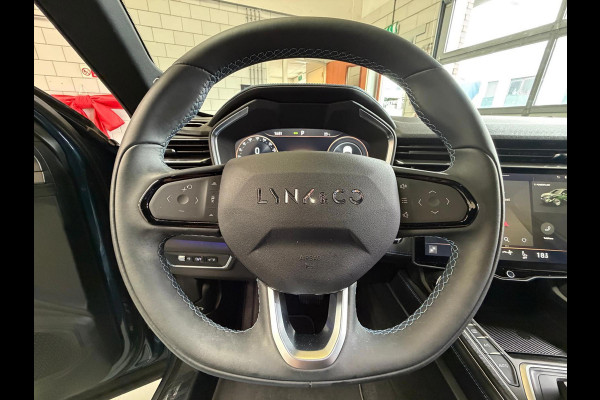 Lynk & Co 01 1.5 261PK Plug-in Hybrid, 1 Jaar Bovag Garantie, Pano, Zwarte Hemel, 360 Camera ,Apple Carplay