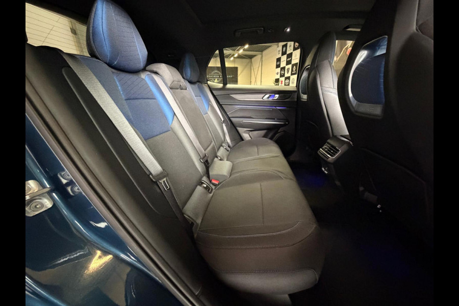 Lynk & Co 01 1.5 261PK Plug-in Hybrid, 1 Jaar Bovag Garantie, Pano, Zwarte Hemel, 360 Camera ,Apple Carplay