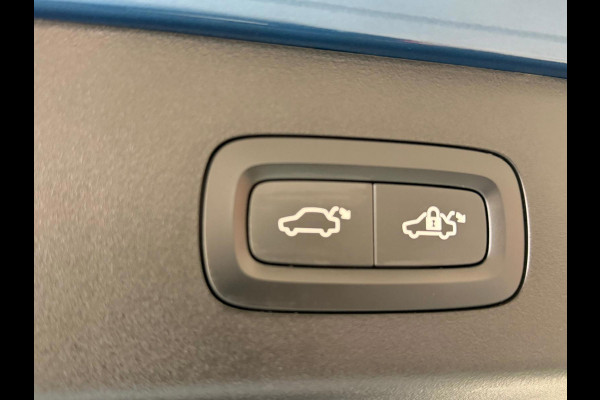 Lynk & Co 01 1.5 261PK Plug-in Hybrid, 1 Jaar Bovag Garantie, Pano, Zwarte Hemel, 360 Camera ,Apple Carplay