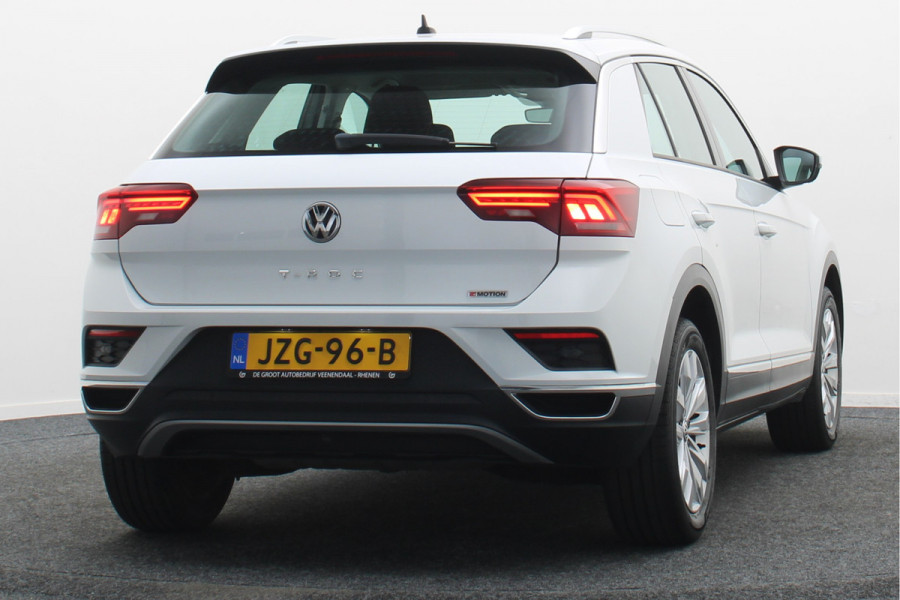 Volkswagen T-Roc 2.0 TSI 4Motion Sport Virtual Cockpit, LED, Camera, ACC, Apple Carplay, Trekhaak
