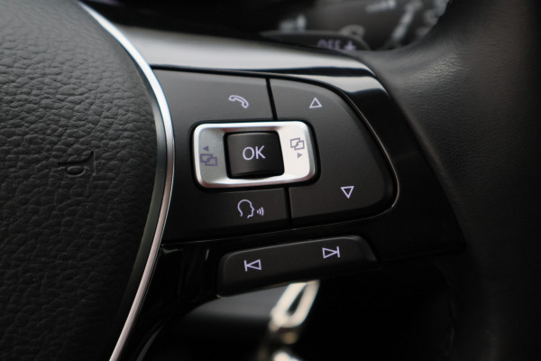 Volkswagen T-Roc 2.0 TSI 4Motion Sport Virtual Cockpit, LED, Camera, ACC, Apple Carplay, Trekhaak