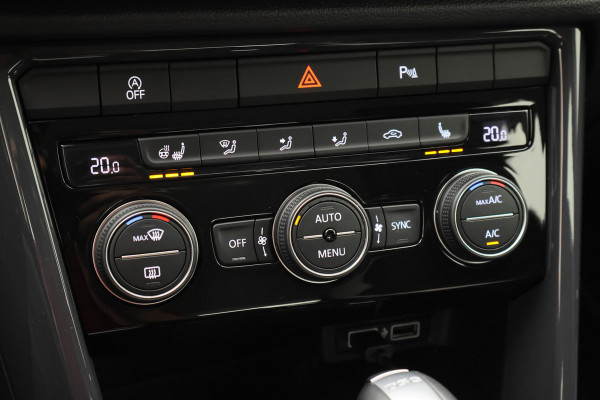Volkswagen T-Roc 2.0 TSI 4Motion Sport Virtual Cockpit, LED, Camera, ACC, Apple Carplay, Trekhaak