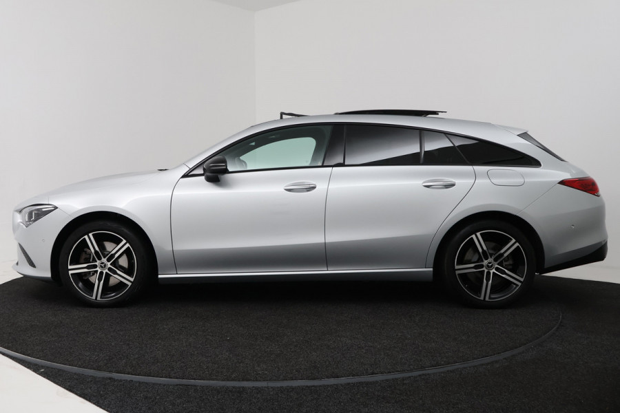 Mercedes-Benz CLA-Klasse Shooting Brake 250 e Luxury Line (PANORAMADAK, TREKHAAK, STOELVERWARMING, SFEERVERLICHTING, CAMERA)