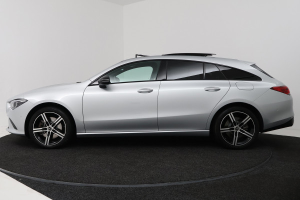 Mercedes-Benz CLA-Klasse Shooting Brake 250 e Luxury Line (PANORAMADAK, TREKHAAK, STOELVERWARMING, SFEERVERLICHTING, CAMERA)