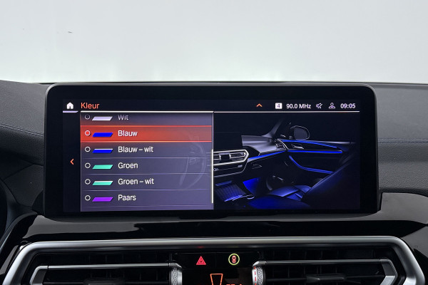 BMW iX3 High Executive 80 kWh (PANORAMADAK, TREKHAAK, H&K AUDIO, CRUISE ADAPTIEF, CAMERA, STOELVERWARMING, SFEERVERLICHTING)
