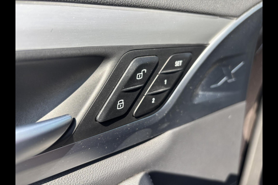 BMW iX3 High Executive 80 kWh 286pk | Panoramadak | Stoelverwarming | 360 graden camera |  Bestuurdersstoel Met Geheugen | Keyless entry | Sportstoelen | Head Up Display