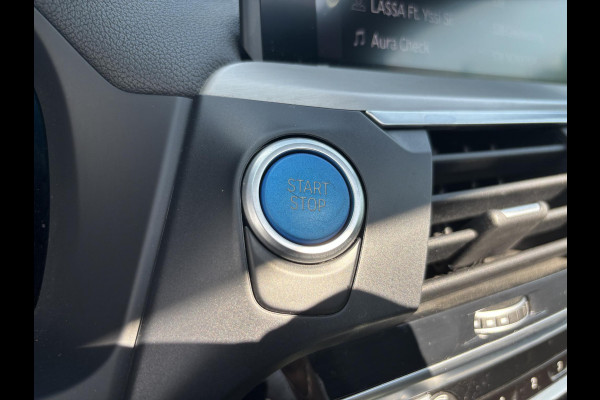 BMW iX3 High Executive 80 kWh 286pk | Panoramadak | Stoelverwarming | 360 graden camera |  Bestuurdersstoel Met Geheugen | Keyless entry | Sportstoelen | Head Up Display