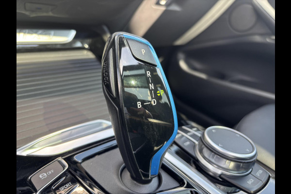 BMW iX3 High Executive 80 kWh 286pk | Panoramadak | Stoelverwarming | 360 graden camera |  Bestuurdersstoel Met Geheugen | Keyless entry | Sportstoelen | Head Up Display