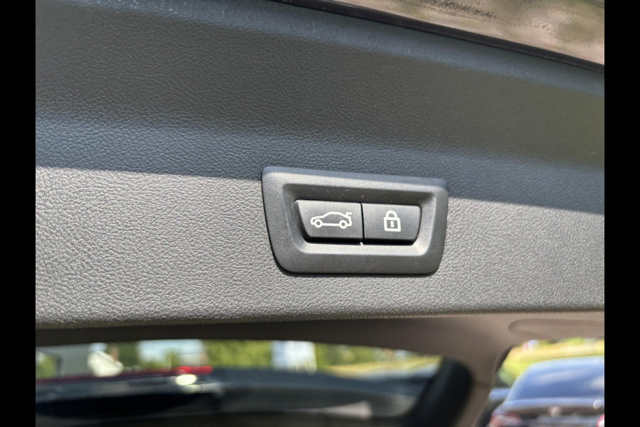 BMW iX3 High Executive 80 kWh 286pk | Panoramadak | Stoelverwarming | 360 graden camera |  Bestuurdersstoel Met Geheugen | Keyless entry | Sportstoelen | Head Up Display