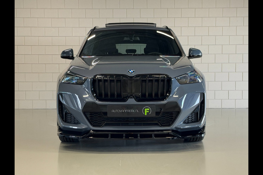 BMW X1 XDrive30e High Executive M Sport Pro | PANO | HARMAN KARDON | DRIVE PRO | PARK PRO | HEAD-UP | 20 INCH | FABRIEKSGARANTIE