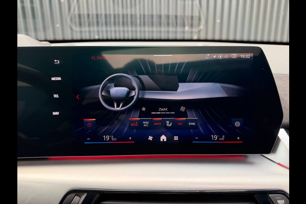 BMW X1 XDrive30e High Executive M Sport Pro | PANO | HARMAN KARDON | DRIVE PRO | PARK PRO | HEAD-UP | 20 INCH | FABRIEKSGARANTIE