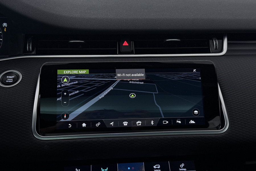 Land Rover Range Rover Evoque 2.0 P200 AWD R-Dynamic (PANORAMADAK, CAMERA, STOELVERWARMING, ELEKTR STOELEN, NAVIGATIE, SENSOREN)