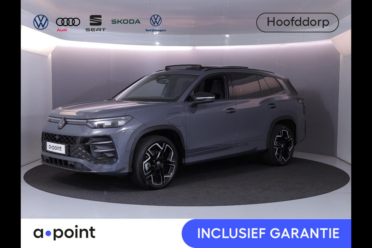 Volkswagen Tayron 1.5 eHybrid R-Line Edition 204 pk Automaat (DSG) | Verlengde garantie | Navigatie | Panoramadak | Trekhaak (wegklapbaar) | Parkeersensoren (Park assist) | Rondomzicht camera | Black Style pakket | R-Line |