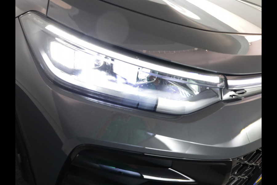 Volkswagen Tayron 1.5 eHybrid R-Line Edition 204 pk Automaat (DSG) | Verlengde garantie | Navigatie | Panoramadak | Trekhaak (wegklapbaar) | Parkeersensoren (Park assist) | Rondomzicht camera | Black Style pakket | R-Line |