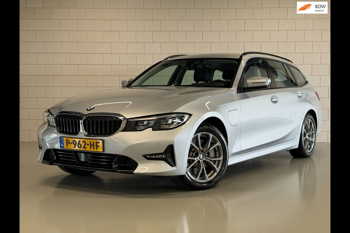 BMW 3 Serie Touring 330e High Executive Sportline Shadow | SPORTSTOELEN | LEDER | CARPLAY | VIRTUAL | CLIMATE
