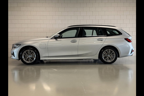 BMW 3 Serie Touring 330e High Executive Sportline Shadow | SPORTSTOELEN | LEDER | CARPLAY | VIRTUAL | CLIMATE