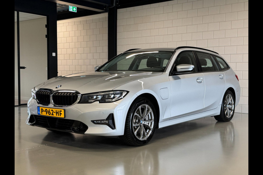BMW 3 Serie Touring 330e High Executive Sportline Shadow | SPORTSTOELEN | LEDER | CARPLAY | VIRTUAL | CLIMATE