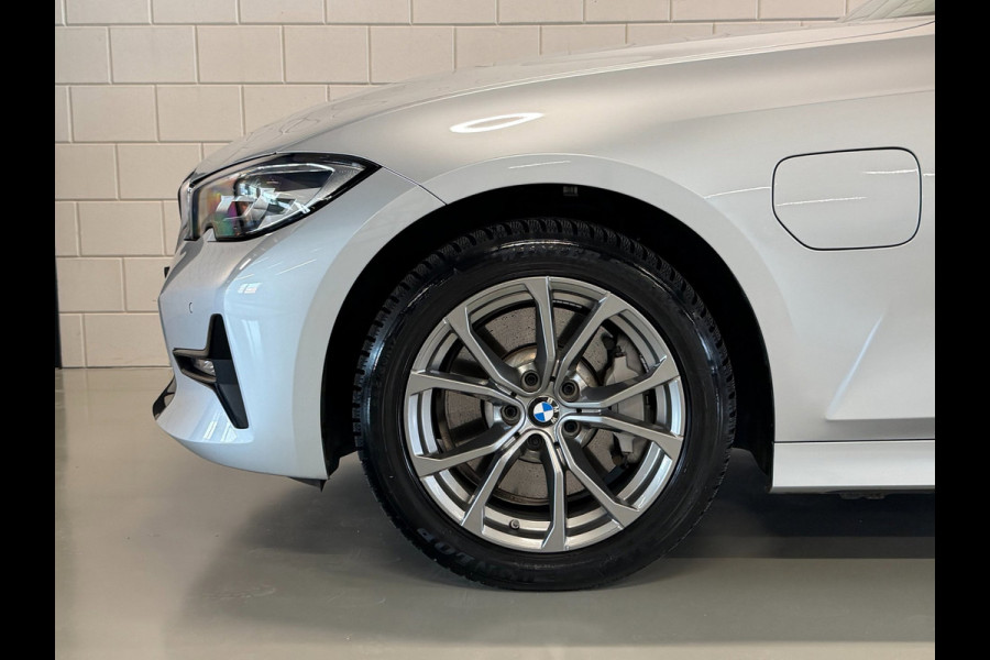 BMW 3 Serie Touring 330e High Executive Sportline Shadow | SPORTSTOELEN | LEDER | CARPLAY | VIRTUAL | CLIMATE
