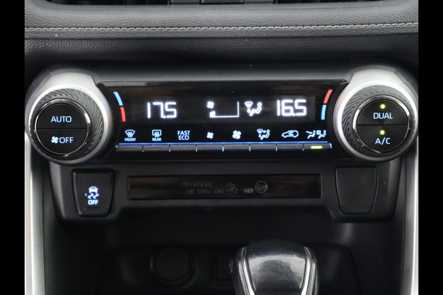 Toyota RAV4 2.5 HYBRID BI-TONE BLACKSTYLE GARANTIE 9-2030* GARANTIE TOT 09-2030! . PARKEERSENSOREN VOOR & ACHTER . APPLE CARPLAY & ANDRIOD AUTO .