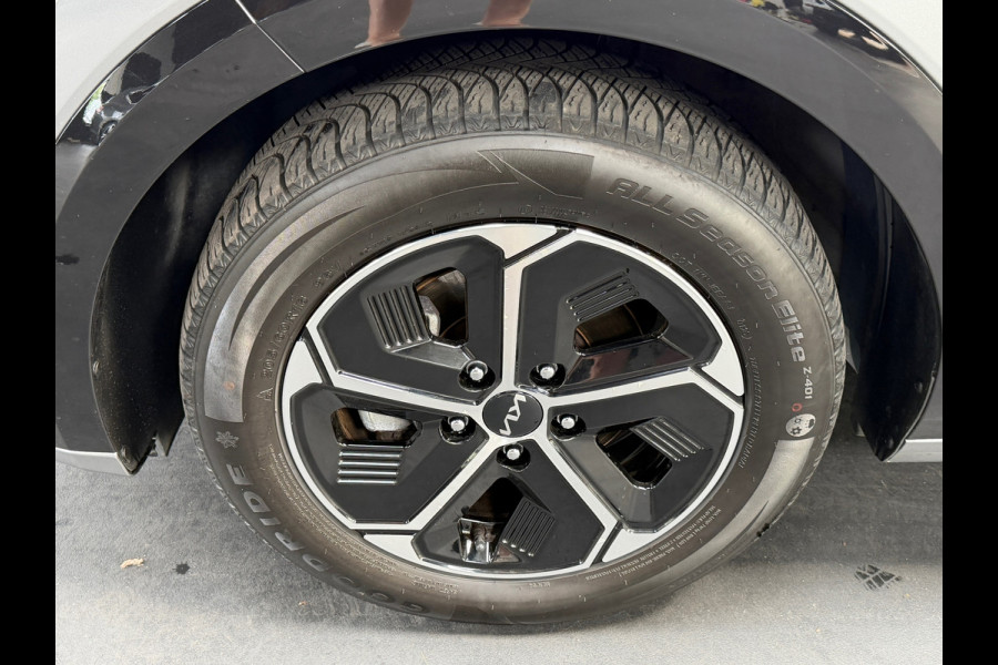 Kia Niro 1.6 GDi Hybrid DynamicLine | Widescreen | camera | 1/2 Leder | Stoel en stuurverwarwing