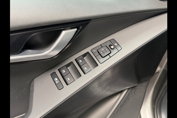 Kia Niro 1.6 GDi Hybrid DynamicLine | Widescreen | camera | 1/2 Leder | Stoel en stuurverwarwing