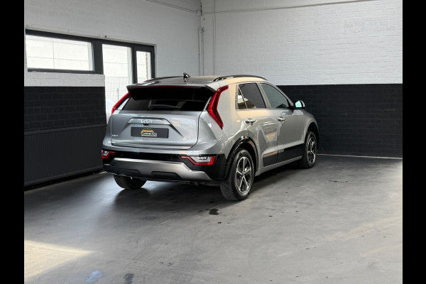 Kia Niro 1.6 GDi Hybrid DynamicLine | Widescreen | camera | 1/2 Leder | Stoel en stuurverwarwing