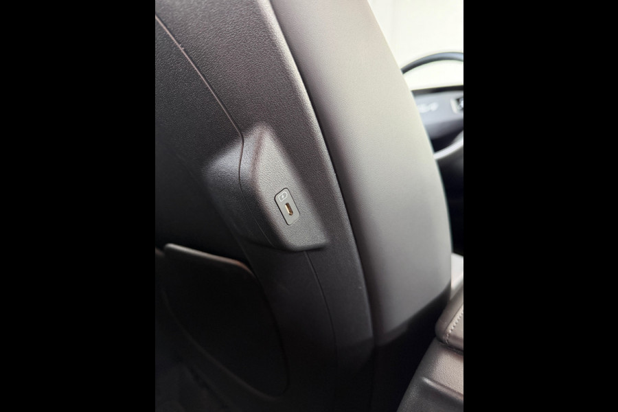 Kia Niro 1.6 GDi Hybrid DynamicLine | Widescreen | camera | 1/2 Leder | Stoel en stuurverwarwing