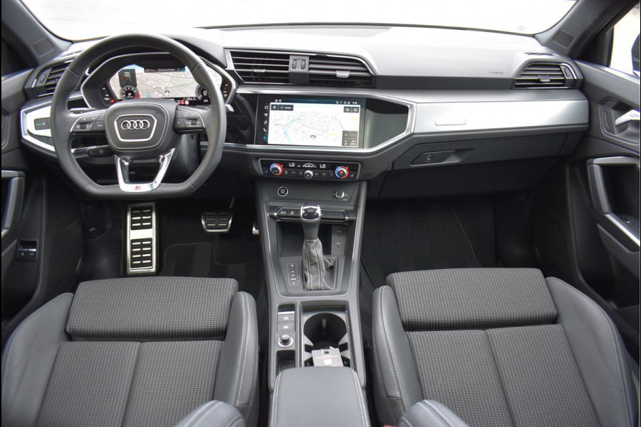 Audi Q3 Sportback 45 TFSI e S-Line 245 Pk Pano Navi Leder Keyless Apple Carplay 21 Inch