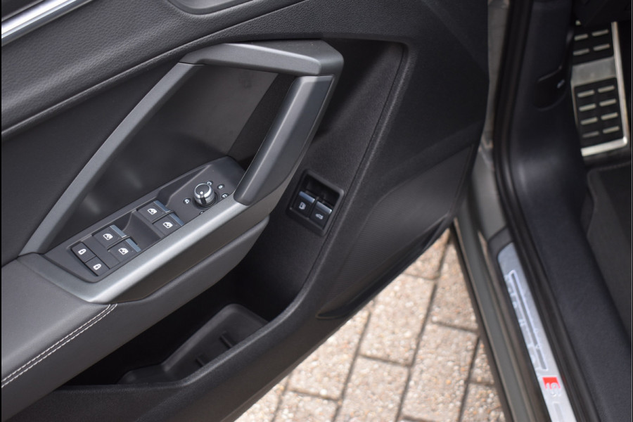 Audi Q3 Sportback 45 TFSI e S-Line 245 Pk Pano Navi Leder Keyless Apple Carplay 21 Inch