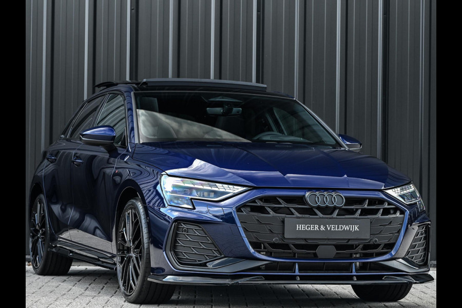 Audi A3 Sportback 45 TFSI e S edition Competition | Panoramadak | 5 jr Garantie | HUD | Sonos Sound | Camera | Ambiance interieur | Active Cruise | S-Seats + Memory | Stoelverwarming | Keyless |