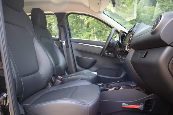 Dacia Spring Expression 27 kWh | Lederen bekleding | Navi |
