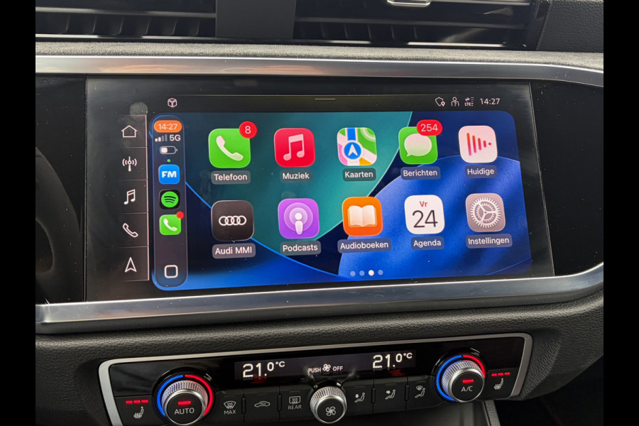 Audi Q3 Sportback TFSI RS Pano.dak Carplay Pano.dak Trekhaak Sportzetels 21Inch