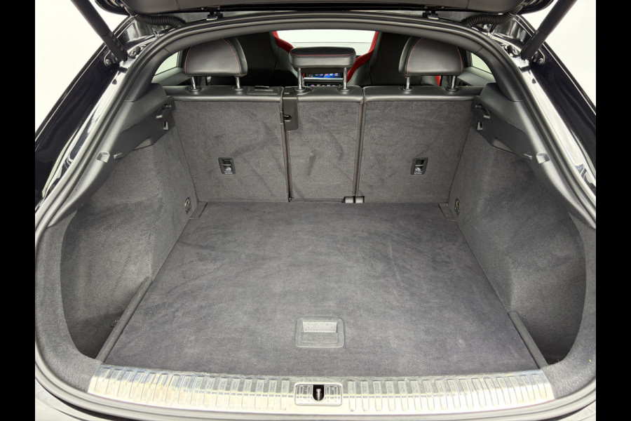 Audi Q3 Sportback TFSI RS Pano.dak Carplay Pano.dak Trekhaak Sportzetels 21Inch