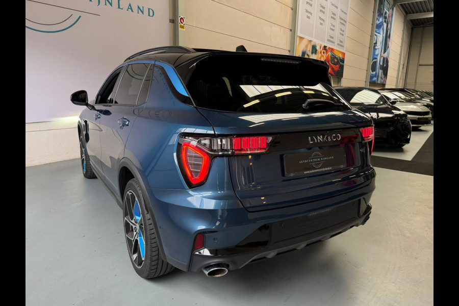 Lynk & Co 01 1.5 261PK Plug-in Hybrid, Pano, 360 Camera ,Apple Carplay