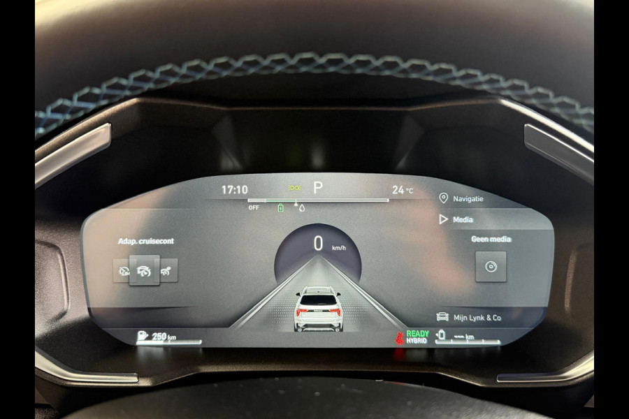 Lynk & Co 01 1.5 261PK Plug-in Hybrid, Pano, 360 Camera ,Apple Carplay