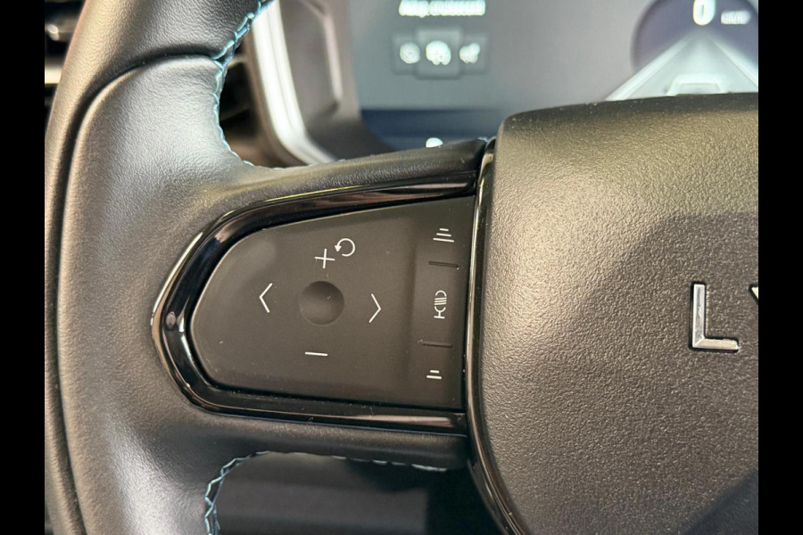 Lynk & Co 01 1.5 261PK Plug-in Hybrid, Pano, 360 Camera ,Apple Carplay