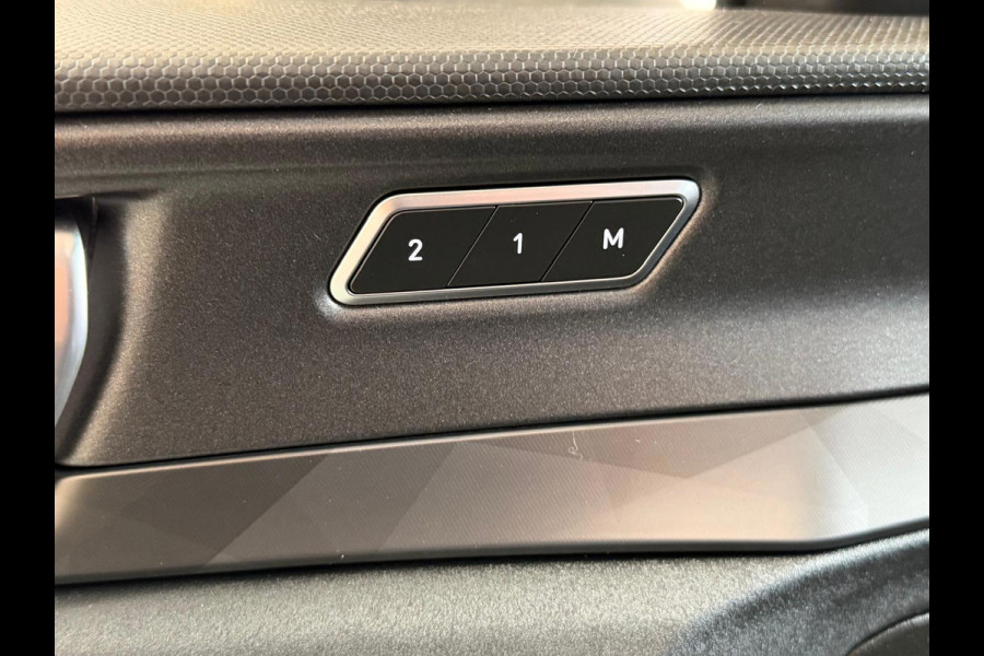 Lynk & Co 01 1.5 261PK Plug-in Hybrid, Pano, 360 Camera ,Apple Carplay