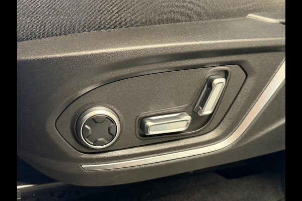 Lynk & Co 01 1.5 261PK Plug-in Hybrid, Pano, 360 Camera ,Apple Carplay