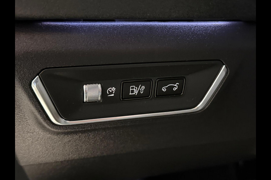 Lynk & Co 01 1.5 261PK Plug-in Hybrid, Pano, 360 Camera ,Apple Carplay