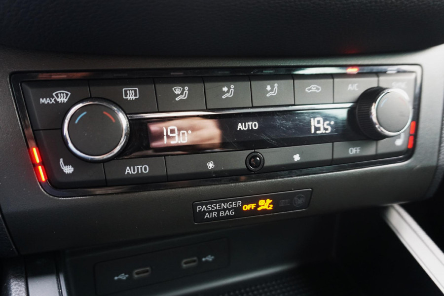 Seat Ibiza 1.0 TSI FR Business Intense/Leer-Alcantara/Carplay /Led!