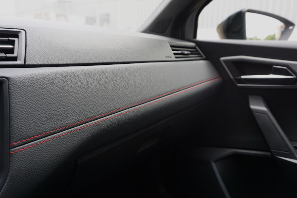 Seat Ibiza 1.0 TSI FR Business Intense/Leer-Alcantara/Carplay /Led!