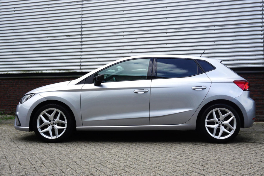 Seat Ibiza 1.0 TSI FR Business Intense/Leer-Alcantara/Carplay /Led!